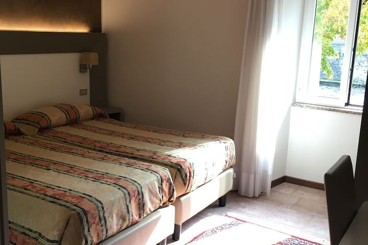 Room 26 of 59