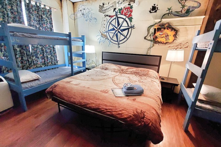 Room 9 of 46
