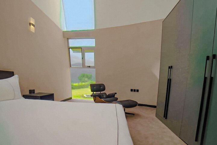 Room 8 of 51