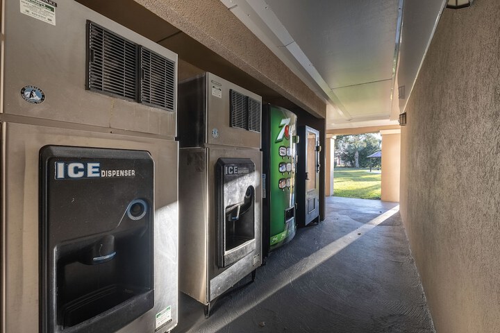 Vending machine