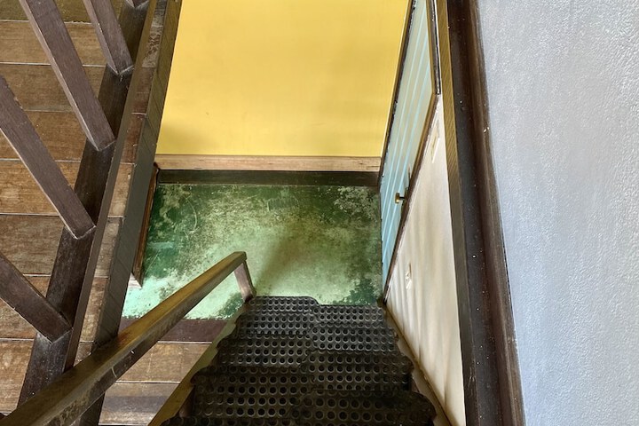 Room 17 of 76