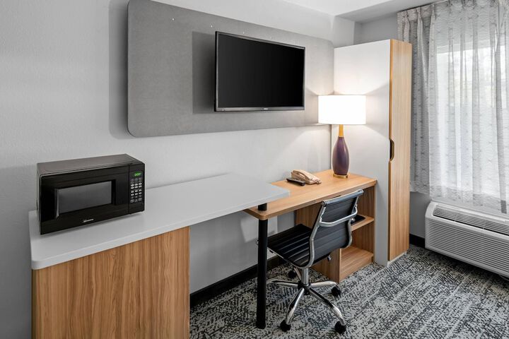 Room 36 of 61