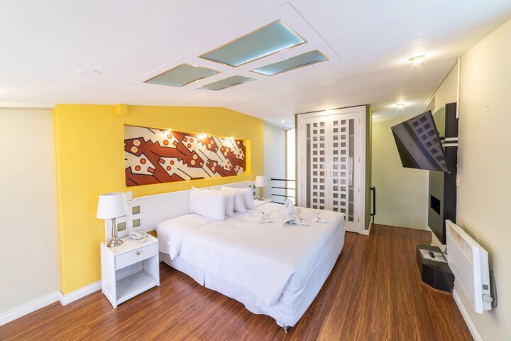 Room 11 of 41