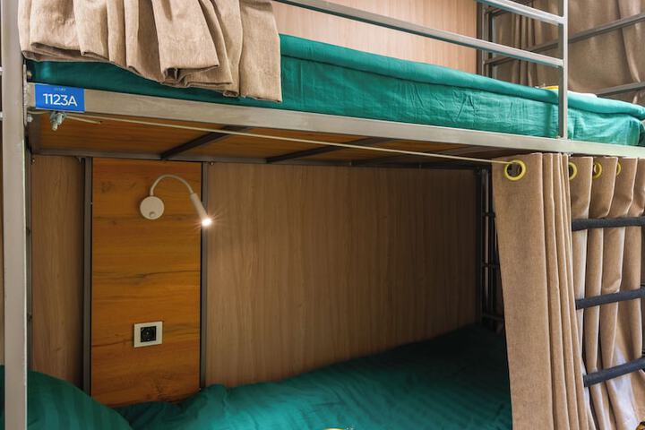 Room 8 of 61