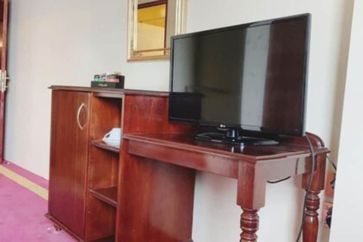 Room 20 of 34