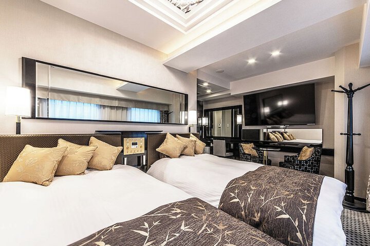 Room 12 of 44