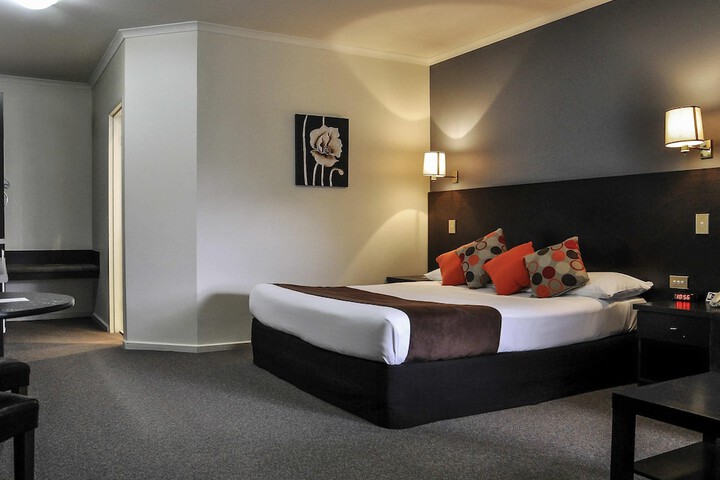 Room 19 of 37