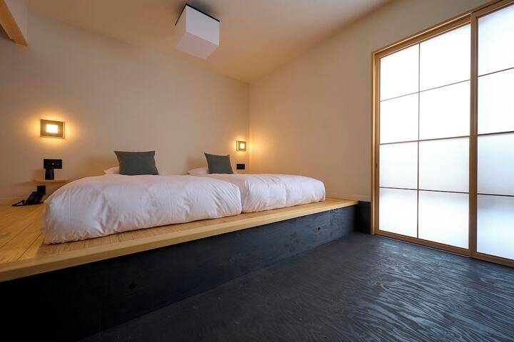 Room 20 of 47