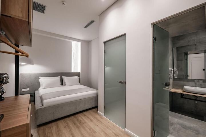 Room 56 of 189