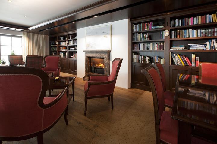 Hotel Interior 93 of 128