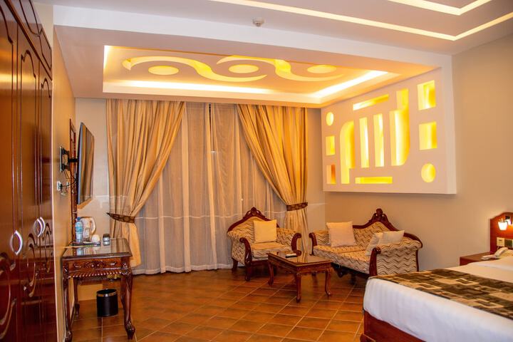 Room 8 of 63
