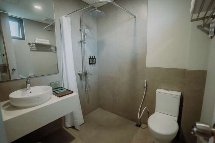Room 36 of 48