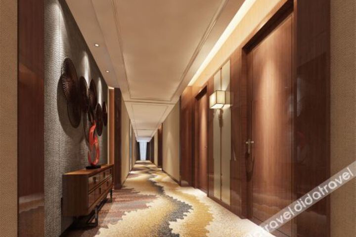 Hotel Interior 4 of 9