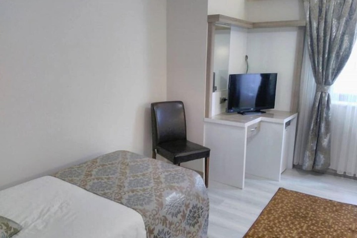 Room 12 of 39
