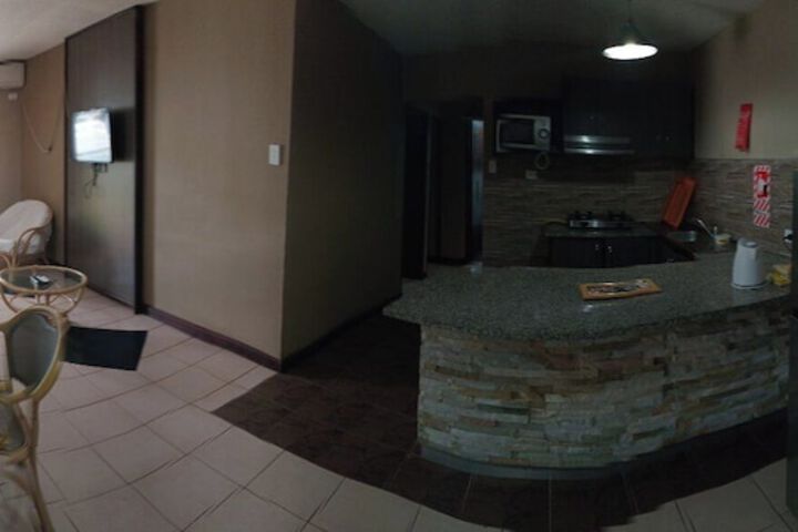 Room 17 of 37
