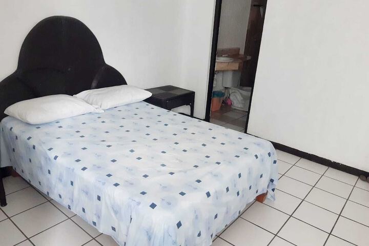 Room 5 of 49