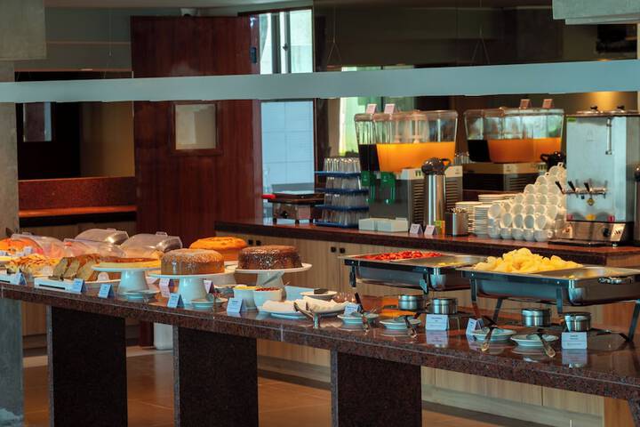 Breakfast/Coffee Service 14 of 18