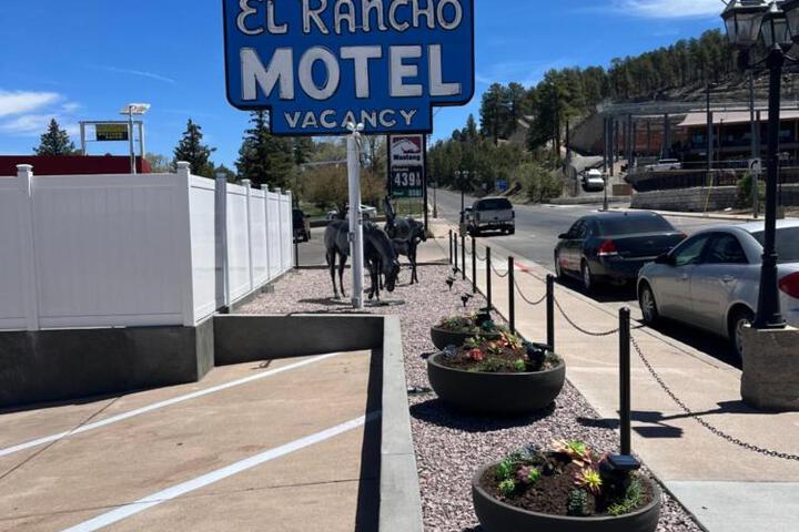 El Rancho Motel in Williams, AZ