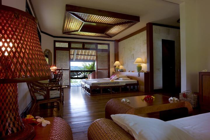 Room 10 of 75