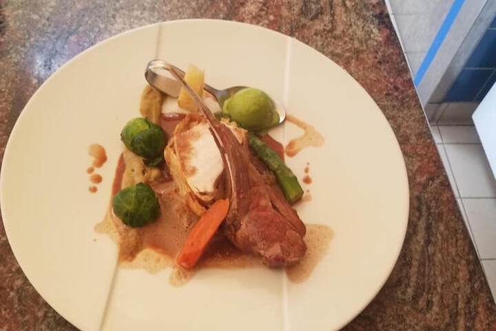 Dining 43 of 73