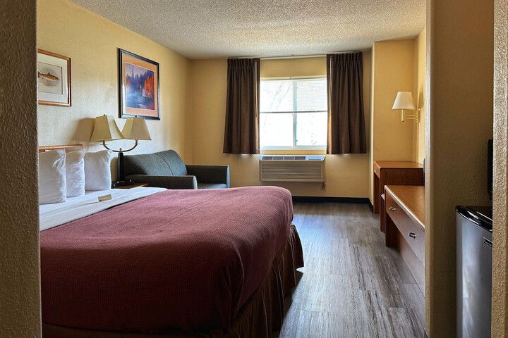 Room 19 of 68