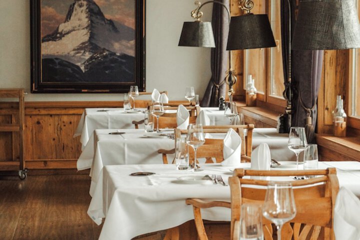 Dining 60 of 70