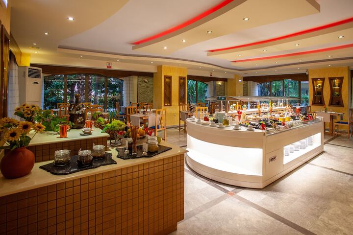 Breakfast area