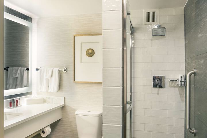 Bathroom shower
