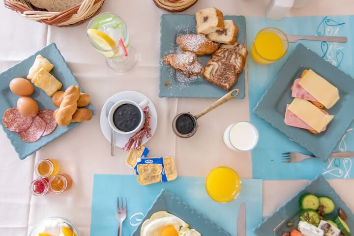 Breakfast/Coffee Service 63 of 94