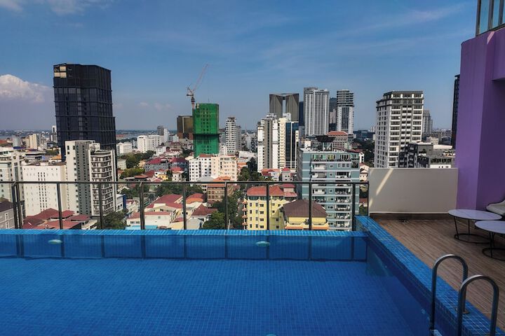 Pool 18 of 40