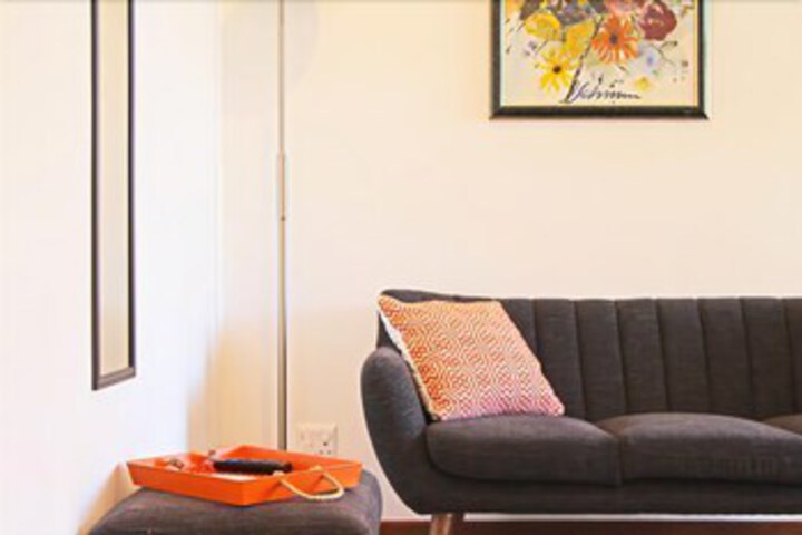 Room 4 of 6
