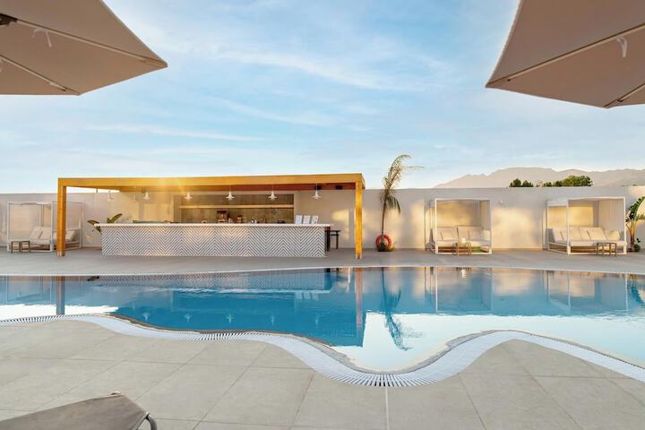 Pool 48 of 126