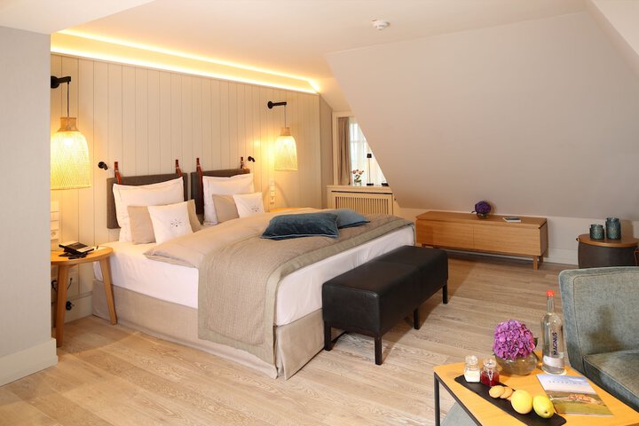 Room 4 of 41