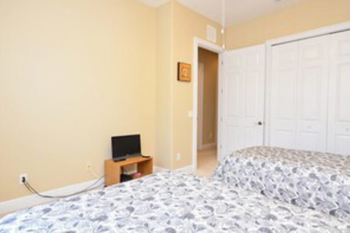 Room 13 of 108