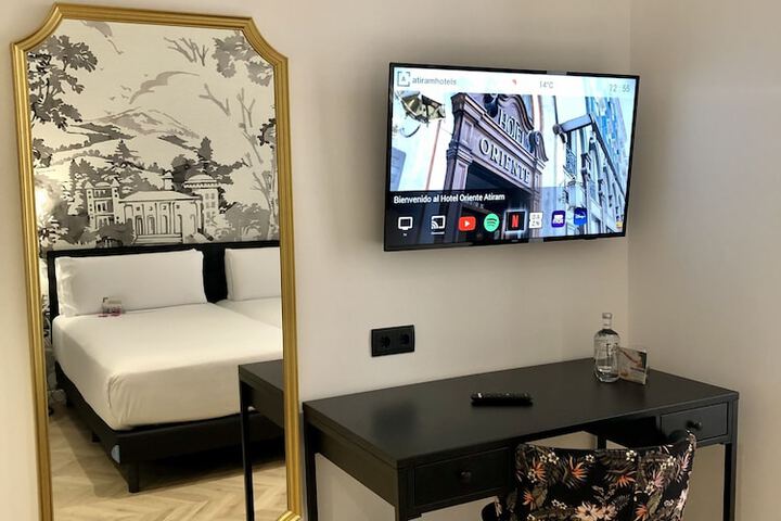 Room 18 of 42
