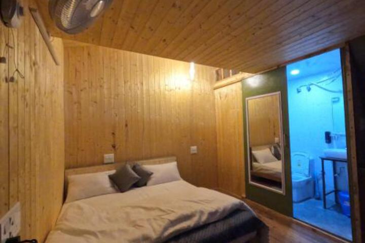 Aiktam Cottages & Resort