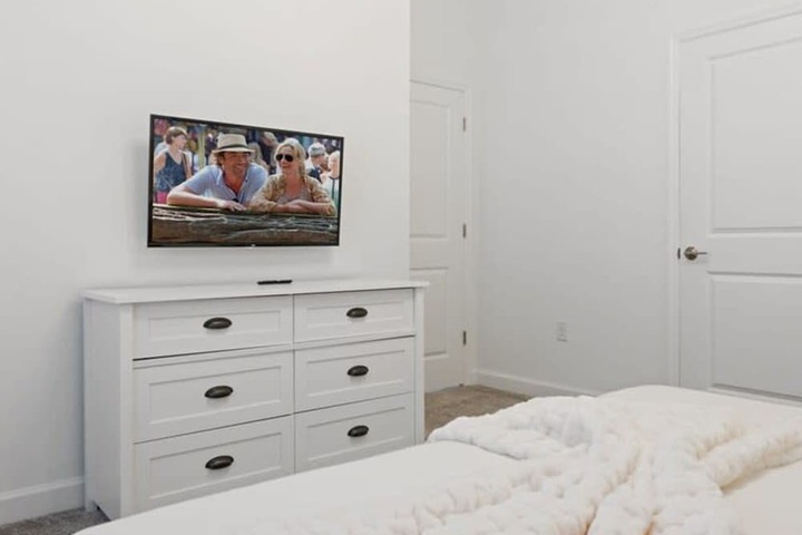 Room 4 of 42