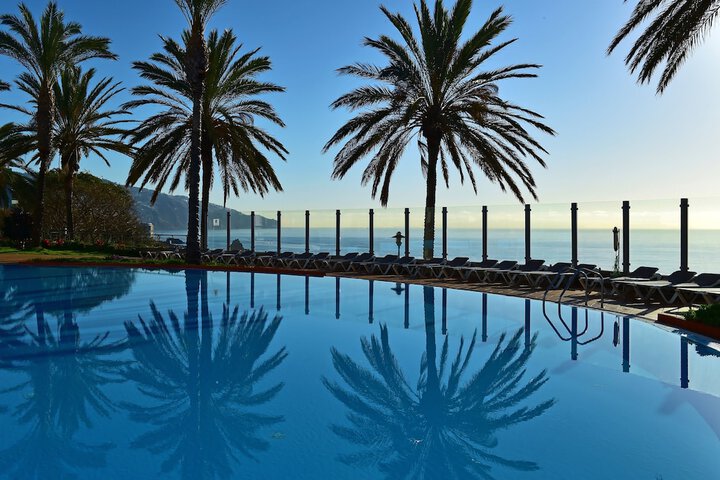 Pool 136 of 411