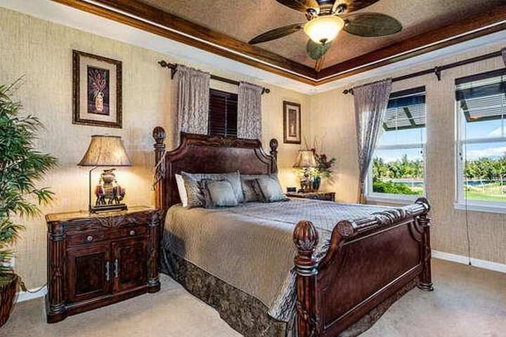 Room 2 of 48