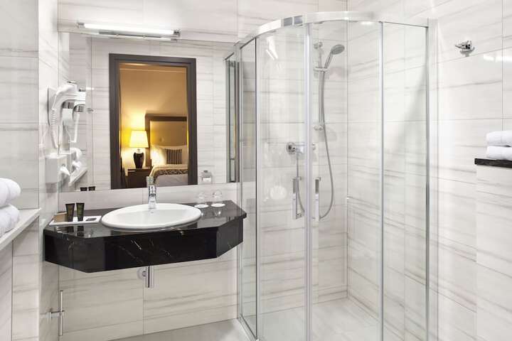 Clean Restrooms