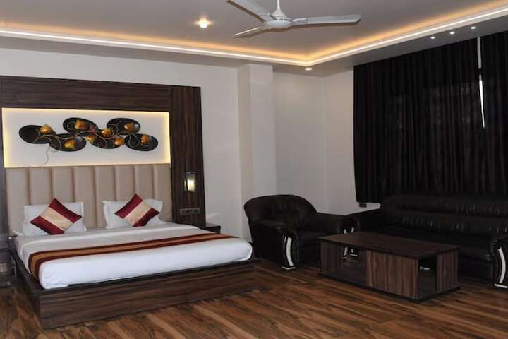 Room 18 of 46