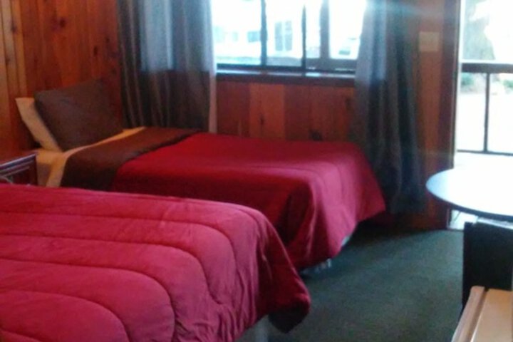 Room 8 of 75