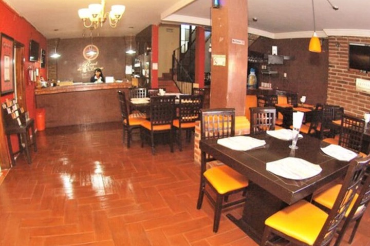 Dining 82 of 91