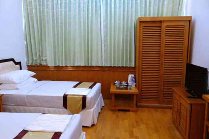 Room 4 of 26