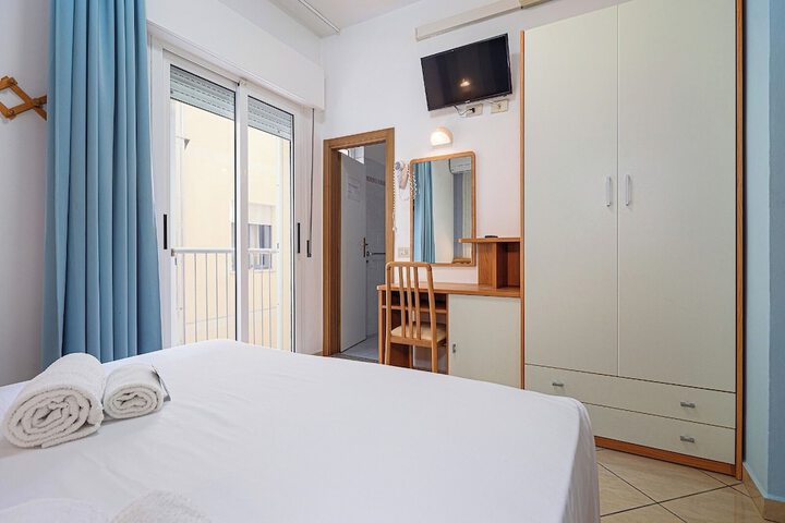 Room 7 of 23