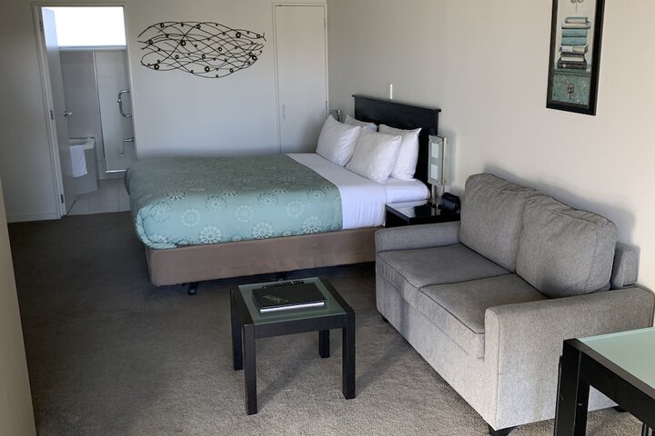 Room 2 of 52