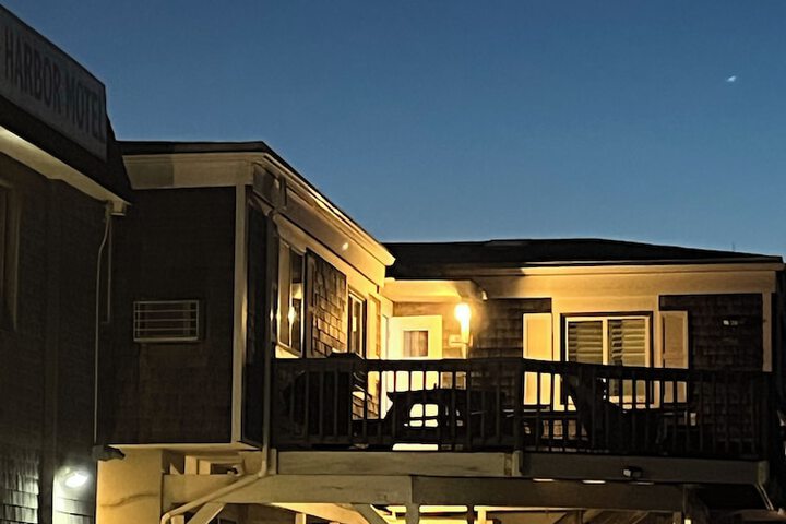 Hotel 378 of 431