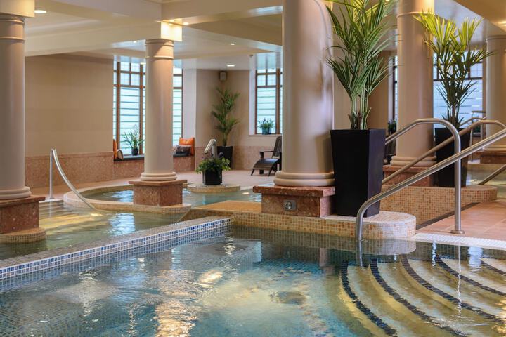 Pool 33 of 75