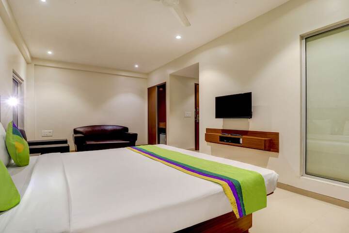 Room 29 of 40