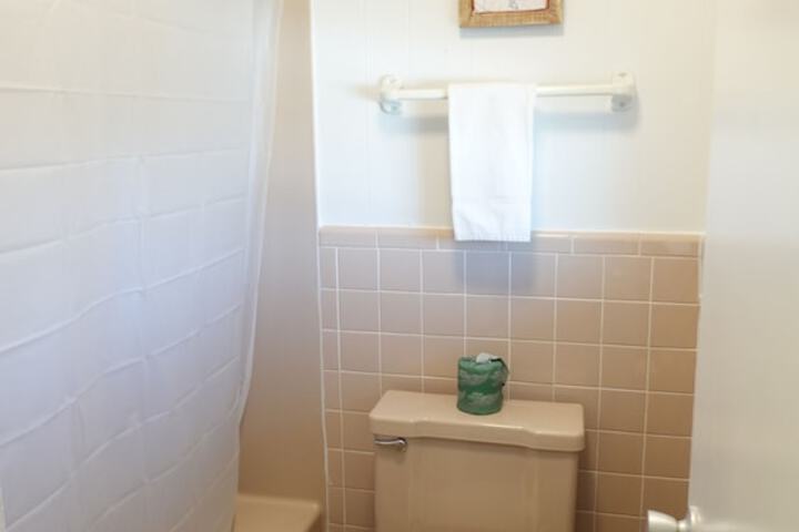Room 218 of 282